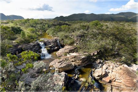 Cachoeiras do Vale do Céu, Região da Serra da Canastra - foto: Roberto Torrubia Cachoeiras do Vale do Céu, Região da Serra da Canastra - foto: Roberto Torrubia