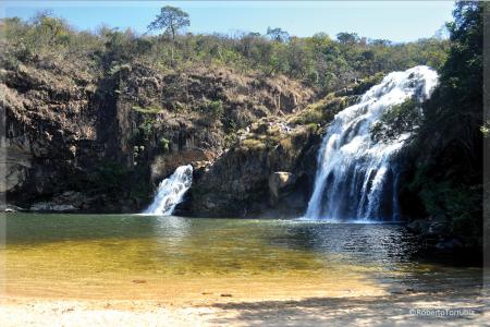 Cachoeira Maria Augusta, São João Batista do Glória MG, Região da Serra da Canastra - foto: Roberto Torrubia