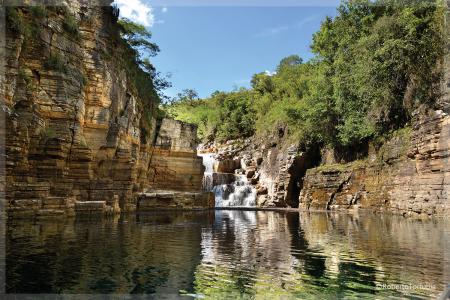 Cachoeira da Cascata, São João Batista do Glória MG, Região da Serra da Canastra - foto: Roberto Torrubia
