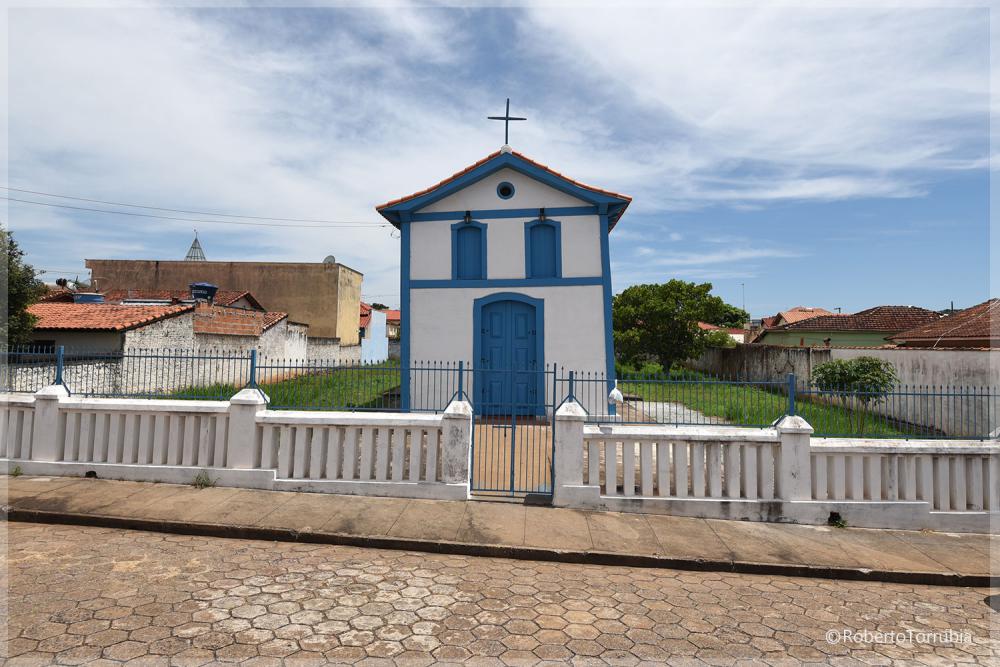 Capela do Rosário, Localizada no Centro de São João Batista do Glória MG
