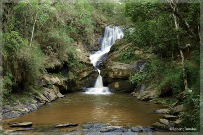 Cachoeira véu da Noiva - São Tomé das Letras MG - Foto: Roberto Torrubia