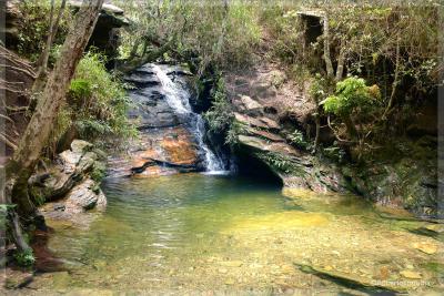 Cachoeira do Sobradinho - São Tomé das Letras - foto: Roberto Torrubia Cachoeira do Sobradinho - São Tomé das Letras - foto: Roberto Torrubia